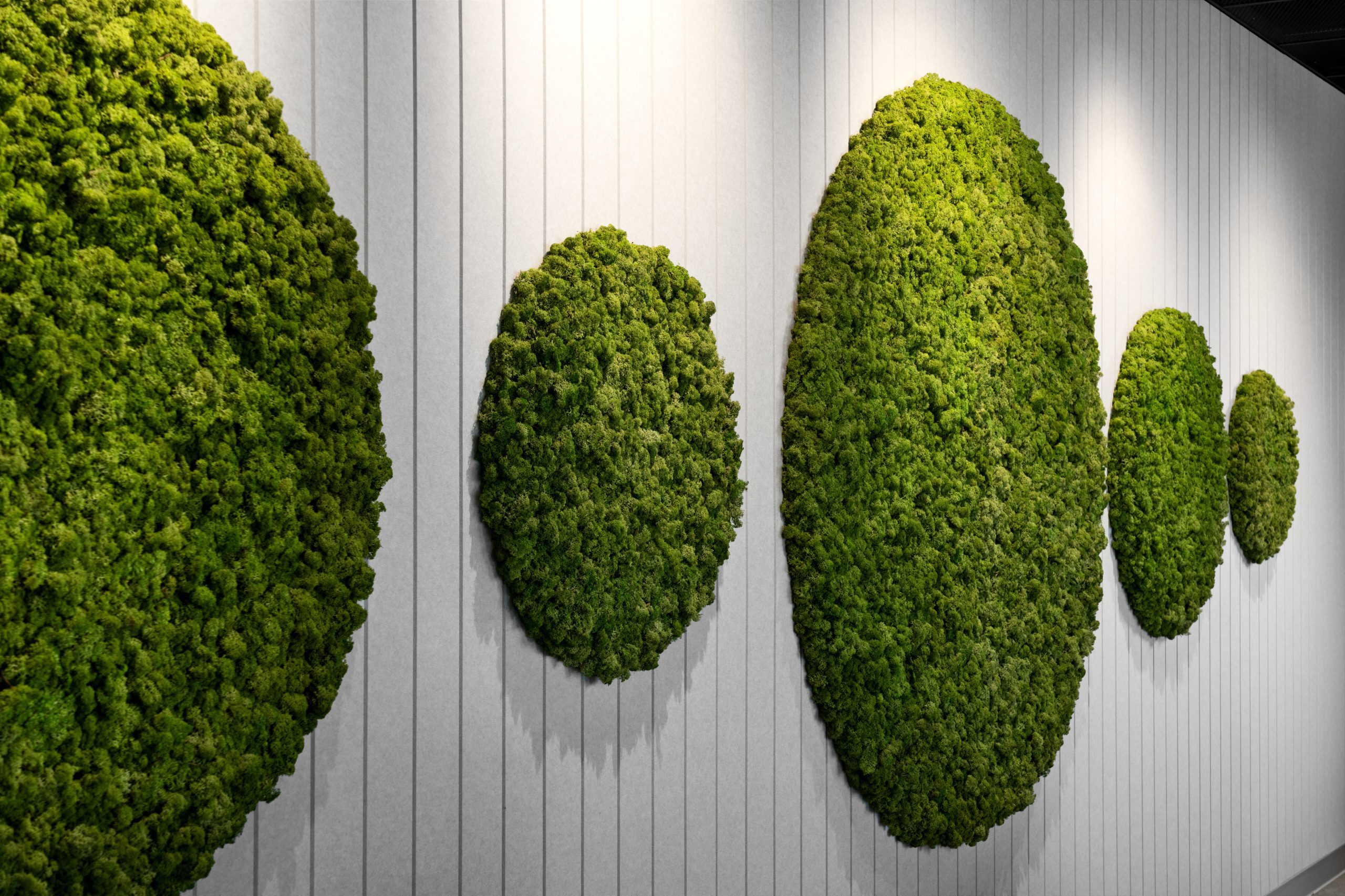Grooved acoustic wall system detail
